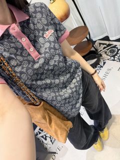(Category: ) located in . Submitted by fashion.luxe (Listing ID 1453029143, Image 1). Description: .