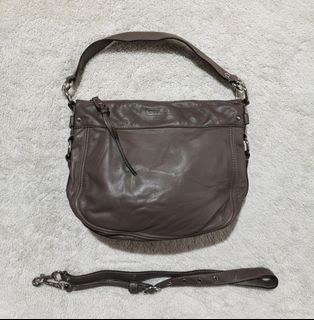 (Category: ) located in . Submitted by out.thrift (Listing ID 1452958814, Image 1). Description: .