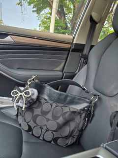 (Category: ) located in . Submitted by shla.dln (Listing ID 1452992227, Image 1). Description: .