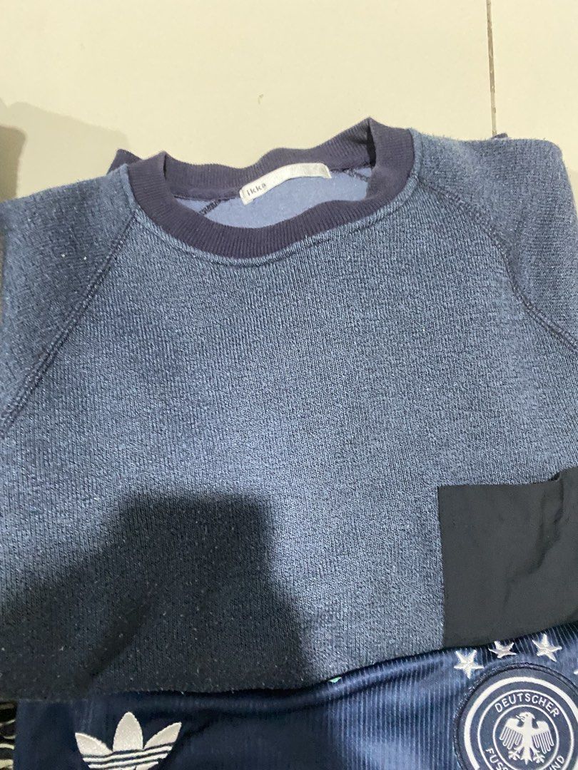 combo random (Category: Formal Shirts) located in Masjid Tanah. Submitted by capndstoreww (Listing ID 1452997838, Image 3). Description: random shirt more detail pm me nak beli satu2 pun bole homebois-sold.