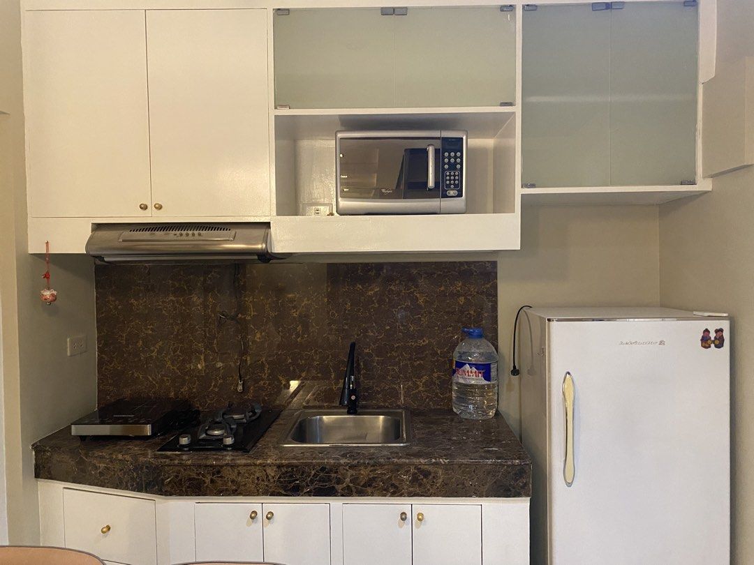Condo for Rent - Victoria Tower Timog (Category: Apartments & Condos) located in Manila. Submitted by nini.yy (Listing ID 1452933305, Image 2). Description: 📍Victoria Tower C - Timog Avenue | Quezon City 📌Fully Furnished 📌42 sqm 📌with Balcony Nearest Landmark: 📌 Capitol Medical Center 📌MRT Station 📌Fishermall 🏙️ Prefer Long Term Lease 🏷️ 16k per month/ dues included ( still negotiable) ➡️ 2 month Deposit and 1 month Advance Kindly refer 