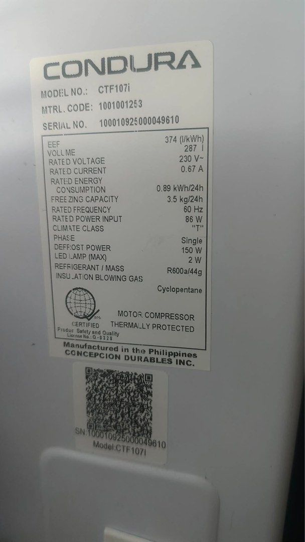 Condura inverter ref (Category: Refrigerators and Freezers) located in Manila. Submitted by brightocean.a51e2e (Listing ID 1452962080, Image 2). Description: Used for only 6 months and still in excellent condition. No issues or damage—everything works perfectly. Well-maintained and ready to use..