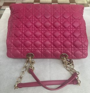 (Category: ) located in . Submitted by bags_more99 (Listing ID 1452970344, Image 1). Description: .