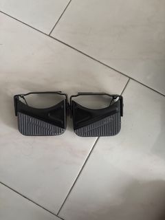(Category: ) located in . Submitted by apple.767 (Listing ID 1452917880, Image 1). Description: .