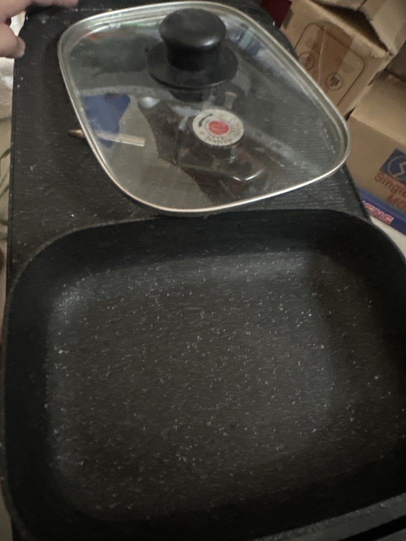 Electric Griddle Pan with Glass Lid (Category: Cookware & Accessories) located in Caloocan City. Submitted by ylieramae201821 (Listing ID 1452959353, Image 2). Description: - Electric griddle pan - Comes with a glass lid - Non-stick cooking surface - Includes power cord and temperature control knob - Works well and ready for a new home.