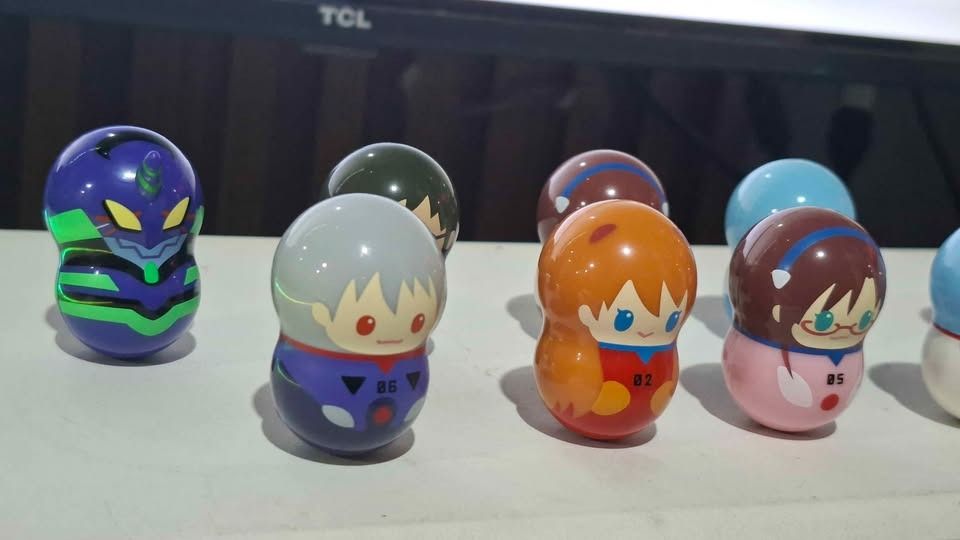 Evangelion Coonuts Tumbling Figures (Category: Figurines & Statues) located in Imus. Submitted by ToyBlazePH (Listing ID 1452988759, Image 3). Description: - Set of Evangelion chibi figures - Includes Rei, Asuka, Shinji, and Eva Unit-01 - Cute and collectible items - Ideal for display.