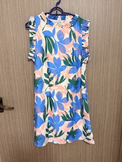 (Category: ) located in . Submitted by reloved.closet_21 (Listing ID 1453046547, Image 1). Description: .