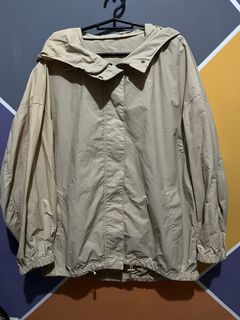 (Category: ) located in . Submitted by moreonuniqlo (Listing ID 1453003823, Image 1). Description: .