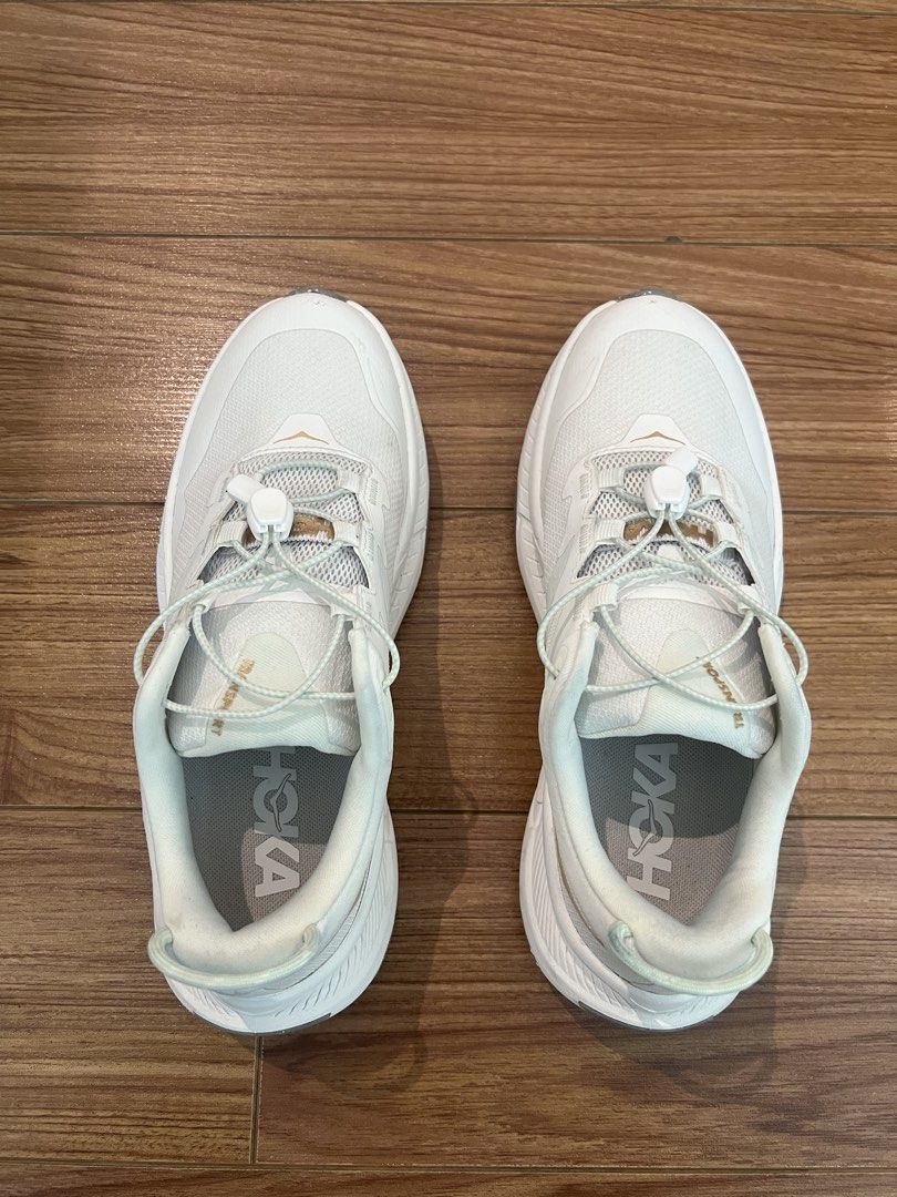 Hoka Transport GTX US6.5 (Category: Sneakers) located in Makati City. Submitted by hereasysupply (Listing ID 1452915677, Image 2). Description: .