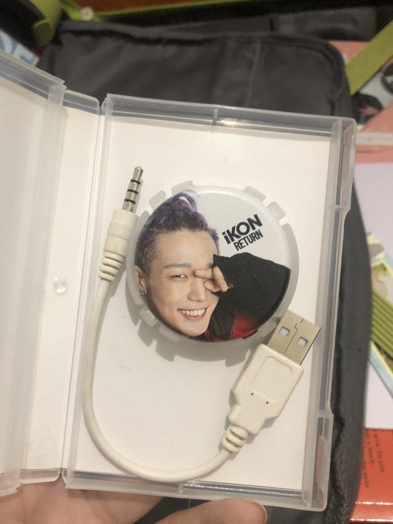 Ikon return play button (Category: K-Wave Merchandise) located in Quezon City. Submitted by suzyleee (Listing ID 1452949534, Image 3). Description: .