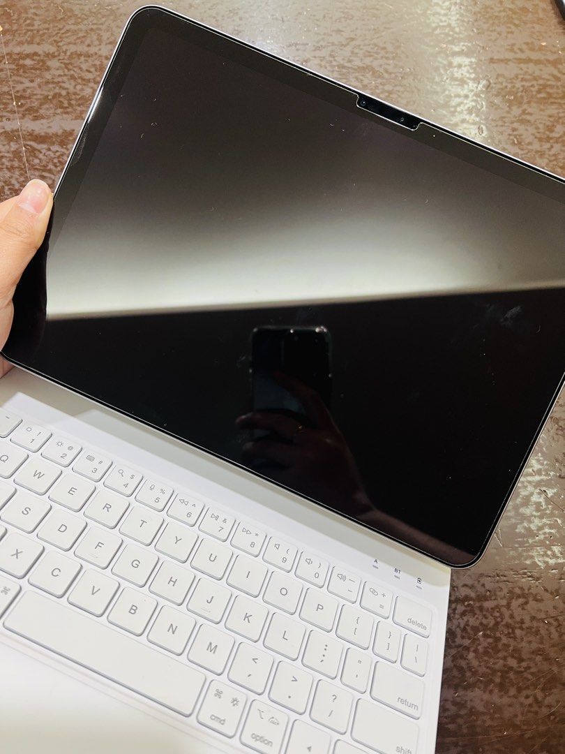iPad Air M2 256gb + keyboard + cases (Category: iPad) located in Angeles City. Submitted by janelleler28024 (Listing ID 1452898283, Image 1). Description: iPad Air M2 11” 256GB + GOOJODOQ Keyboard Case (Excellent–Mint Condition | Almost Like New) 📅 First Used: February 2025 🔋 Battery Health: 97% ⚡ Apple M2 chip – smooth, fast, and reliable performance Condition: ✅ No issues ✅ Never repaired ✅ Very minimal signs of use ✅ Well maintained and care