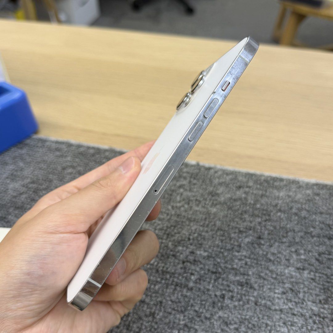 iPhone12pro 256gb 香港版　新品未使用 iPhone 12 Pro Max 港行256GB 全正常🔋73% 液晶老化機身小花30日保養