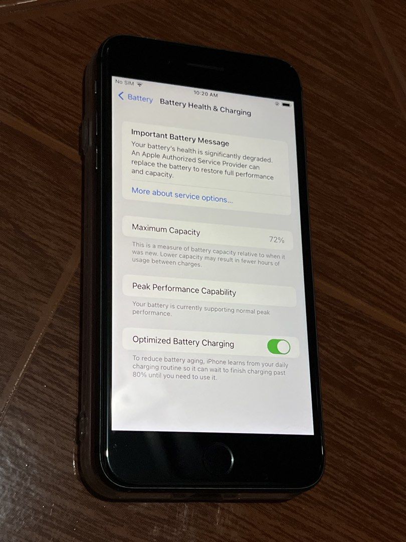 iPhone 8 Plus (Category: iPhone 8 Series) located in Bocaue. Submitted by kimchiwew (Listing ID 1452892737, Image 2). Description: iPhone 8 Plus 64 GB Local Variant (P/A) 72% Battery Health 16.7.15 iOS Version Issues: Paint chips Scratches Inclusion: Unit Case .