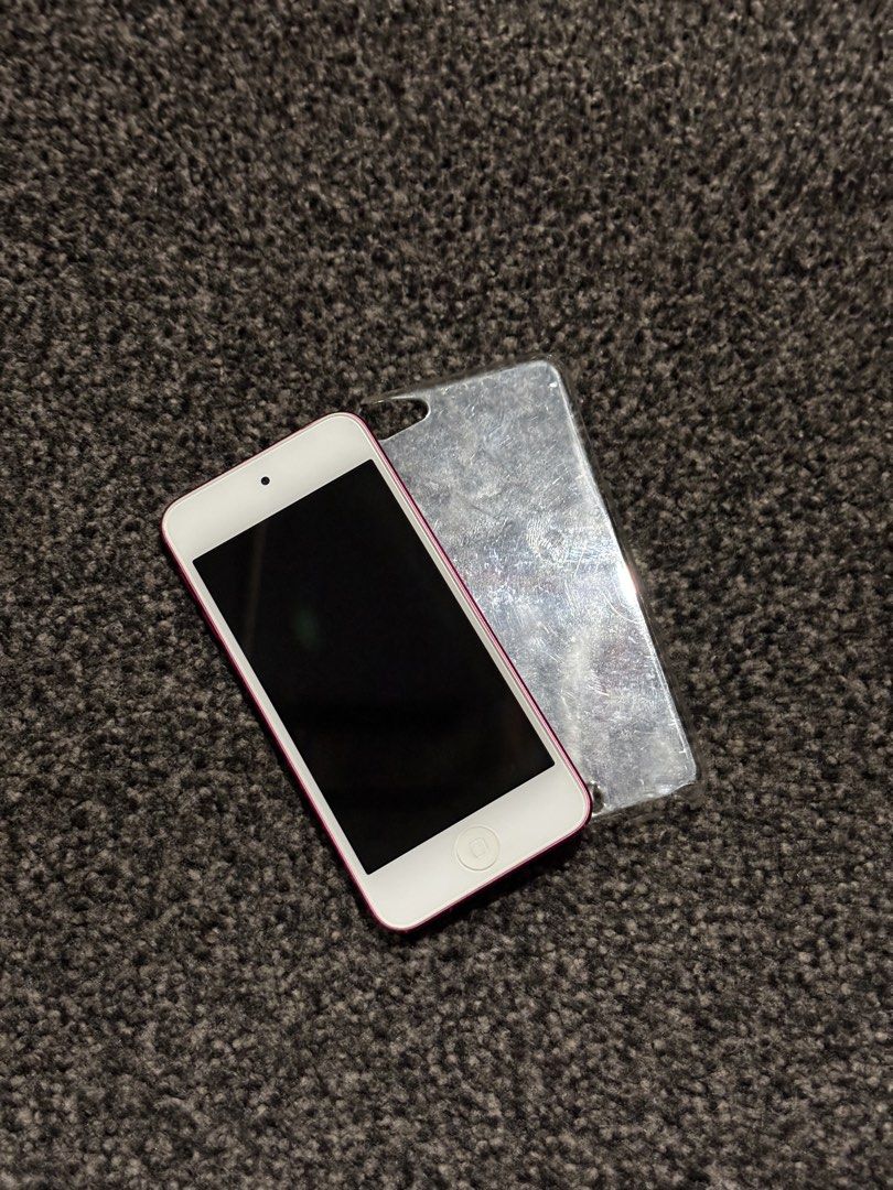 iPod Touch 7th Gen (Category: Portable Audio Accessories) located in Bulacan. Submitted by thriftstarph (Listing ID 1452997049, Image 2). Description: PLEASE READ THE DESCRIPTION BELOW‼️ iPod Touch 7th Generation No Issue Appearance 10/10 Good Condition From Japan No Cable Included .