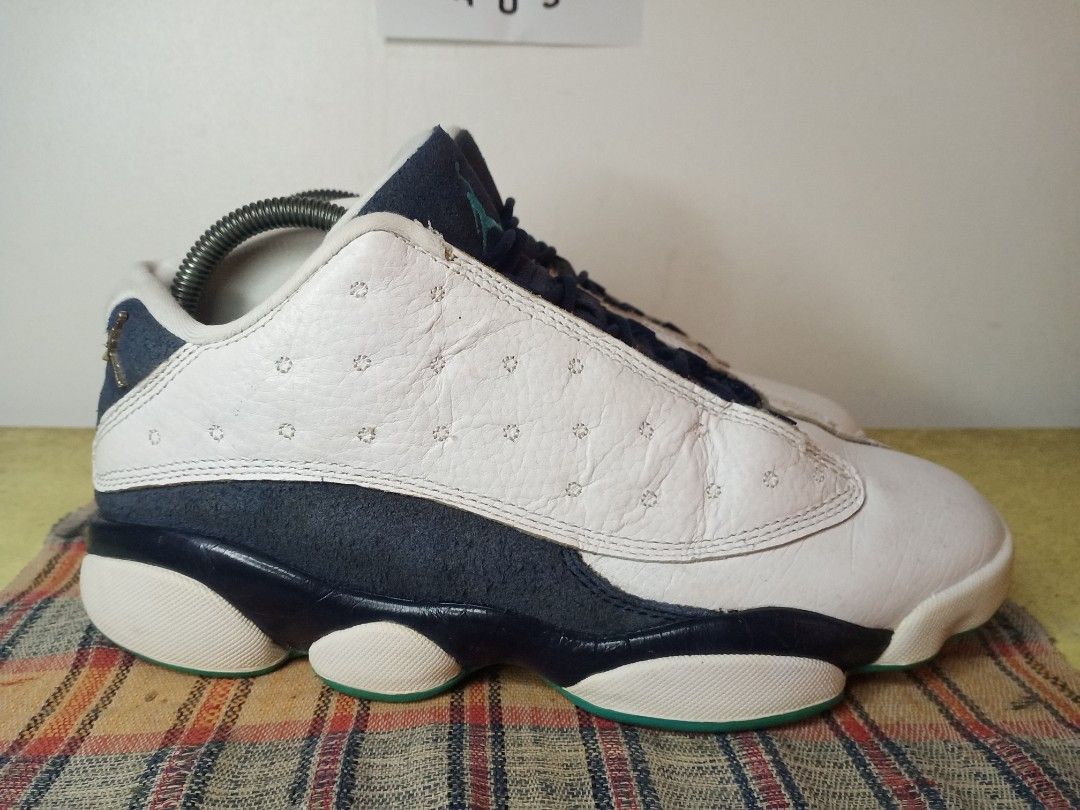 Jordan 13 Low Hornets sz 8.5 (Category: Sneakers) located in General Santos City (Dadiangas). Submitted by michaelmp2026 (Listing ID 1452895652, Image 3). Description: - Authentic Jordan 13 Low Hornets - Size: US 8.5 - Colorway: White, Navy Blue, with Teal accents - Classic low-top silhouette - Perfect addition for any sneaker collection - Price: PHP 2,000.