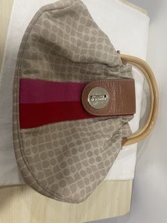 （分類：）位於 。 由 law880 提交（商品編號 1452891043，圖片 1）。簡介： 。