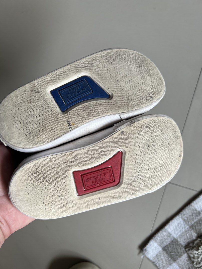 Kids - boy shoes Nike Converse DC (Category: Babies & Kids Fashion) located in Manila. Submitted by nihanna8 (Listing ID 1452911486, Image 2). Description: All shoes are in 17cm size insole DC shoes - like new 450 Nike & converse are lightly used 300 each.