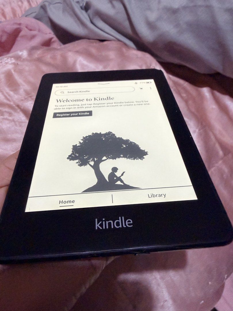 Kindle Paperwhite 10th Gen NO ADS (Category: E-Readers) located in Paranaque City. Submitted by hannah.agupit (Listing ID 1452972529, Image 2). Description: Unit and cable for charging Issue: chipped rubber on the sides but unit is working perfectly Ready to use.