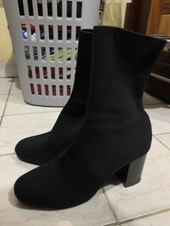 (Category: ) located in . Submitted by kozies_clothes (Listing ID 1452969412, Image 1). Description: .