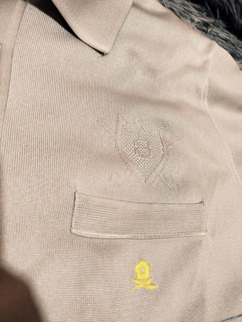 LEGIT MONTAGUT POLO SHIRT (Category: Tshirts & Polo Shirts ) located in Quezon City. Submitted by capphenom14 (Listing ID 1452941414, Image 3). Description: Large fitting No issue 10/10 CR.