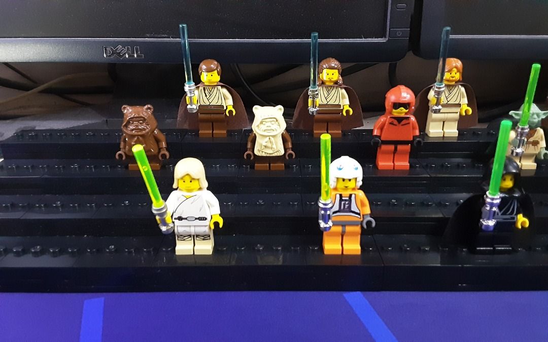 LEGO Star Wars Vintage Minifig Set (Category: Lego & Building Sets) located in Quezon City. Submitted by bobbyrey2 (Listing ID 1452984617, Image 2). Description: LEGO Vintage Star Wars Minifig Set (RARE) Set includes 14 Rare Vintage Minifigs (Yellow Heads). PLEASE READ CAREFULLY! PAKIBASA PO MUNA NANG MABUTI! All original rare vintage LEGO. Loose but in mint/like-new condition. On display in covered case, or in storage only. Hindi nilaro kahit ke