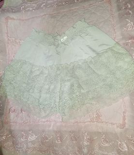 (Category: ) located in . Submitted by daintypeach (Listing ID 1453044900, Image 1). Description: .