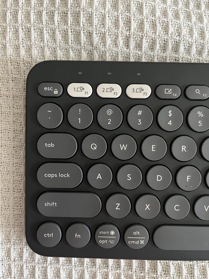 Logitech Pebble Keys 2 K380s Wireless Bluetooth Keyboard (Category: Computer Keyboard) located in Manila. Submitted by TCC.ETC (Listing ID 1452905970, Image 2). Description: RFS: I don’t use it anymore - I only used it to type out documents and do light work on my iPad - Still in great condition. There are no defects in the keyboard or with its connection. The physical condition is also great, but do take note that there are signs of usage on the
