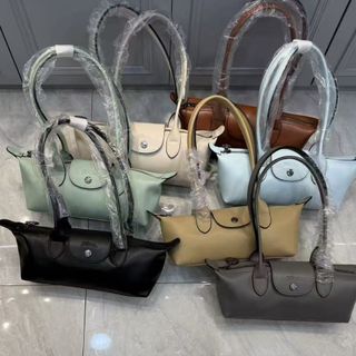 (Category: ) located in . Submitted by fancycollzstore (Listing ID 1453021070, Image 1). Description: .