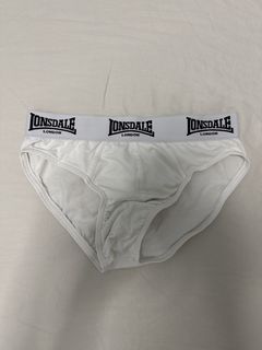 （分類：）位於 。 由 under.brief 提交（商品編號 1452916570，圖片 1）。簡介： 。