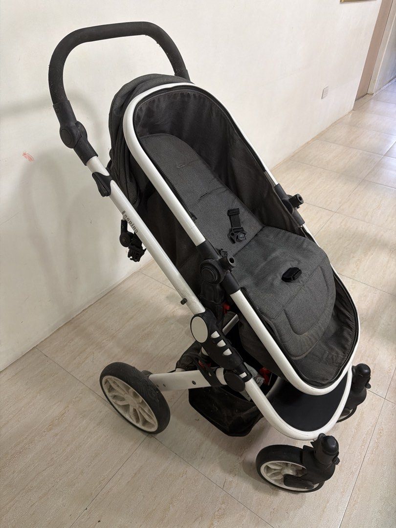 Looping Sydney Stroller Old Version (Category: Strollers) located in Manila. Submitted by kenlfr (Listing ID 1452919616, Image 2). Description: Used condition, got stuck in storage for years. Just needs cleaning for the pads. Wheels still good condition Free to anyone who needs it, I just need to free up some space. Shipping will be shouldered by buyer. Bulky wont fit in motorcycle. From Binondo Manila.