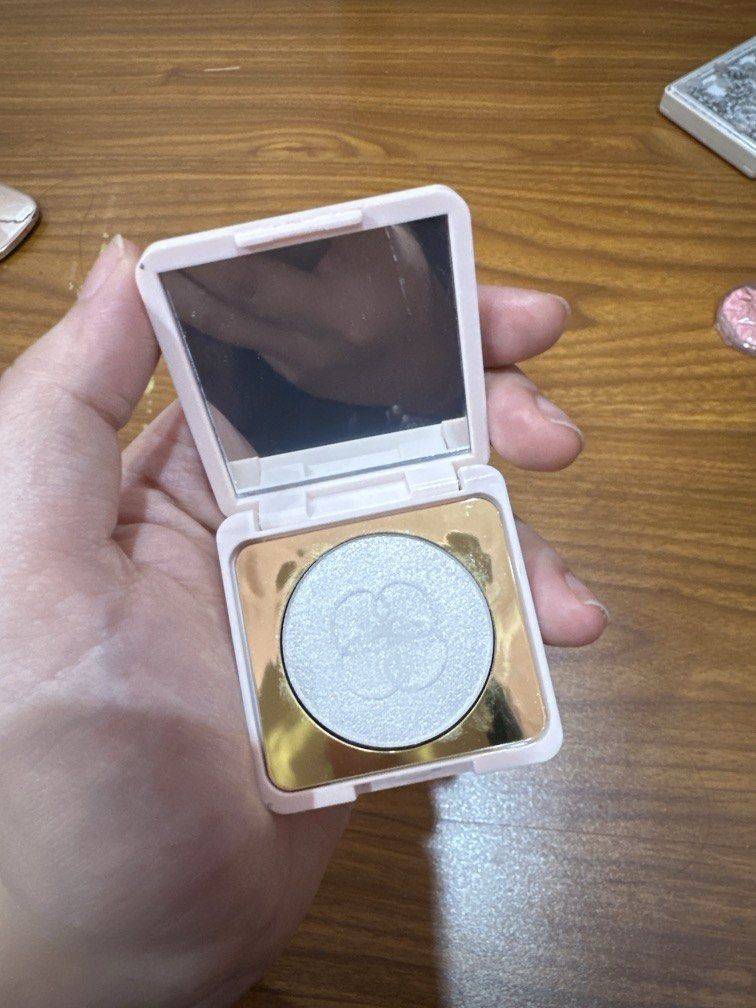 Lucky Beauty Pressed Highlighter in Moonstone (Category: Makeup) located in Manila. Submitted by sellingjoitems (Listing ID 1452946904, Image 3). Description: Rfs: decluttering, I have too much makeup that I don’t use. Last price..