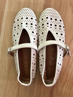 (Category: ) located in . Submitted by mythriftstyle (Listing ID 1452942990, Image 1). Description: .