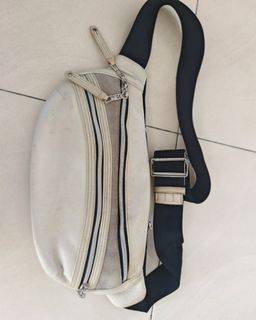 (Category: ) located in . Submitted by hakimkassim (Listing ID 1453020860, Image 1). Description: .