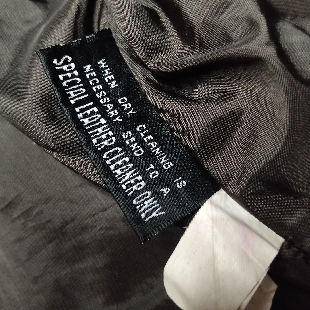 Maxima Brown Leather Jacket (Category: Coats, Jackets and Outerwear) located in Villasis. Submitted by maibean_ (Listing ID 1453021176, Image 3). Description: INCH??FOR BIDDING ‼️‼️ Maxima Brown Leather Jacket for women Size: S on tag No issues Will dry clean before shipping!! Starting bid: 400 Inc: 100+ Eob: August 2,2026 ,11pm Pangasinan 📌.