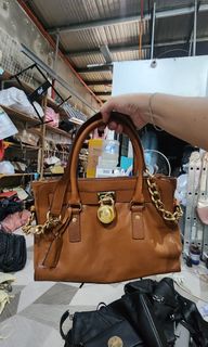 (Category: ) located in . Submitted by preloved_korea (Listing ID 1452957795, Image 1). Description: .