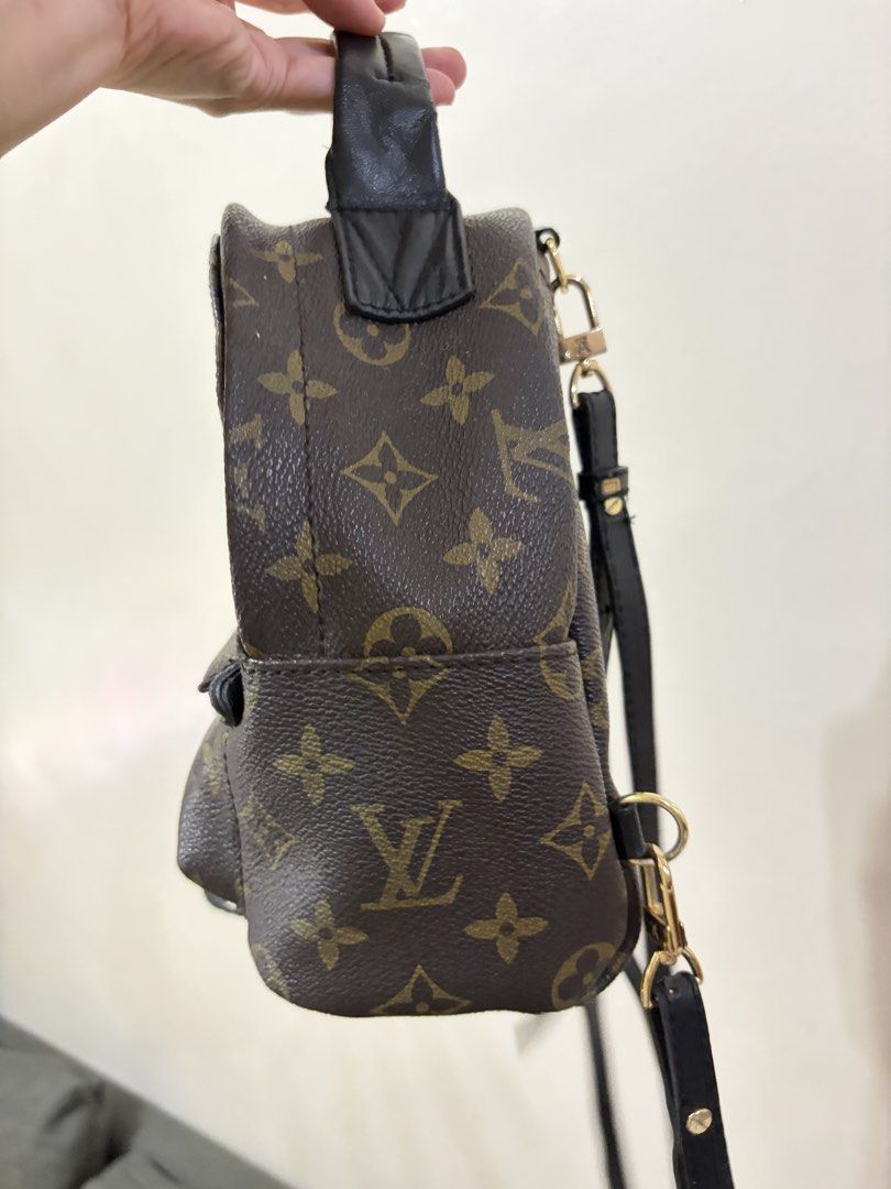 Mini Backpack (Category: Backpacks) located in Balanga. Submitted by neri_declutters (Listing ID 1452947237, Image 3). Description: L/V Round HandBag Very Good Condition 680 📍Location: Balanga Bataan 🏍️Delivery Options: J&T, and LBC 💵Mode of Payment: Gcash, Bank Transfer (Payment First Basis) ❌No cancellation of order/s #PrelovedBags #PrelovedBag #PrelovedPH #PrelovedBagsPH #BrandedPreloved ThriftFinds UkayFinds UkayPH SecondHandStyle Sustaina