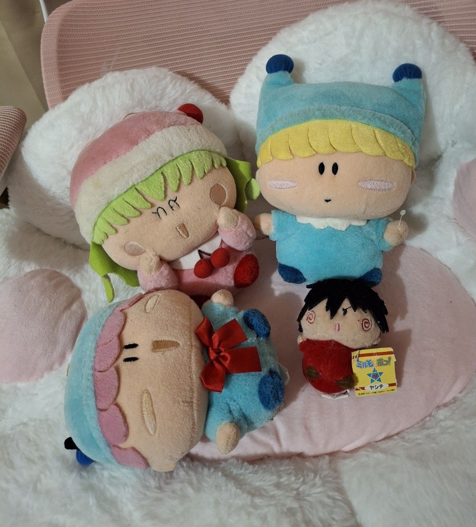 Mirmo De Pon Plush Bundle (Category: Plushies & Soft Toys) located in Catbalogan. Submitted by kancollects (Listing ID 1452992525, Image 1). Description: sold as bundle no breaking of set -rare plushies, with fading on tush tag but no issues 📍 visayas.