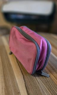 (Category: ) located in . Submitted by brandedoutfitapparell (Listing ID 1452941098, Image 1). Description: .