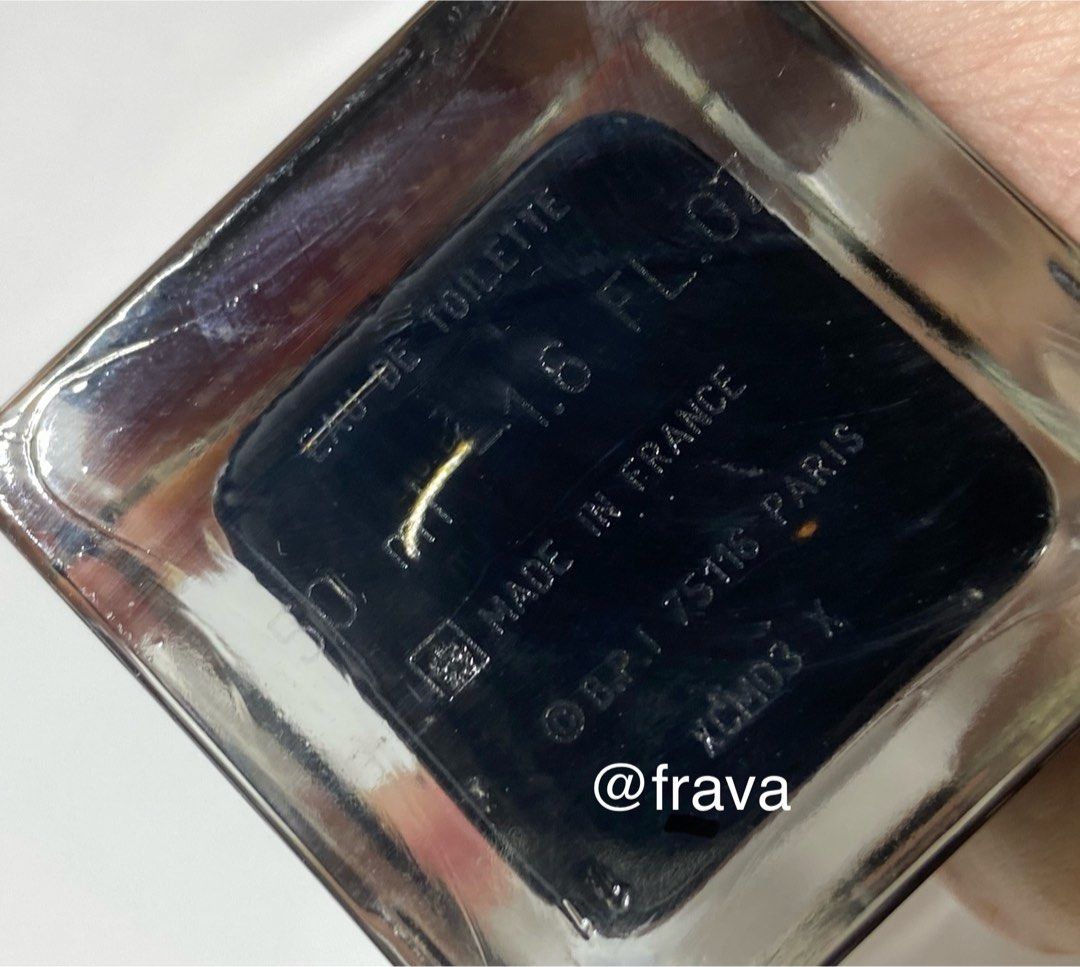 Narciso Rodriguez Narciso EDT 50ml (Category: Fragrance & Deodorants) located in Quezon City. Submitted by frava (Listing ID 1453021279, Image 2). Description: Around 90% left Bought from c@rous3ll Discontinued and hard to find now Message for more pics Slightly negotiable especially if you buy more than one MOP: Gcash, Security Bank, GoTyme MOD: SDD( grab), GGX for MM/GMM, LBC for provincial Delivery fee c/o buyer Ships from QC NO RUSH SHIPPING 