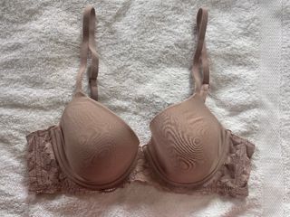 (Category: ) located in . Submitted by cur8d (Listing ID 1452980223, Image 1). Description: .