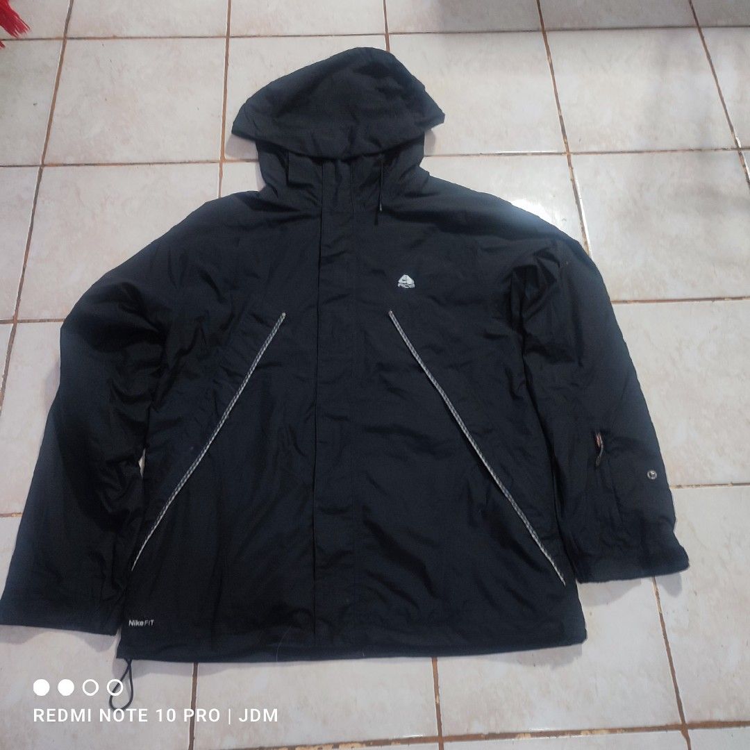 Nike ACG Fit Storm Outer layer 3 (Category: Coats, Jackets and Outerwear) located in Antipolo. Submitted by klashnikov (Listing ID 1452889208, Image 2). Description: Selling A vintage Nike ACG Fit storm outer layer 3 jacket Size large but good fit up to XL,some says this is goretex mdl when you look at google lens feel free to check Size:Large Dimes:24x29-30" Tags:complete Condition:Very good ColorRate:9.5/10 Honest issue:Signs of usage Payment o