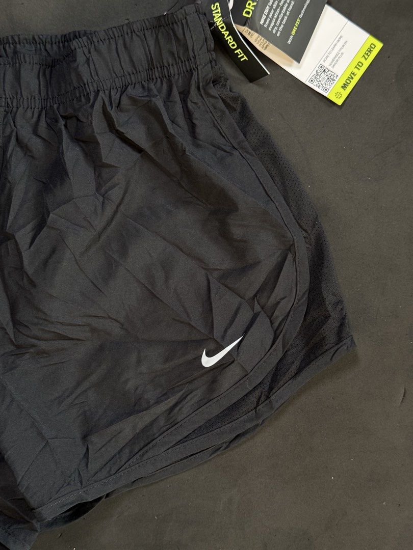Nike Dri-FIT Running Shorts Black (Category: Activewear) located in Caloocan City. Submitted by ashur-22 (Listing ID 1452922188, Image 2). Description: Waistline 25-34 Length 12.