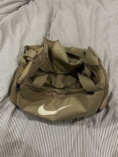 (Category: ) located in . Submitted by heyitseva (Listing ID 1452977441, Image 1). Description: .