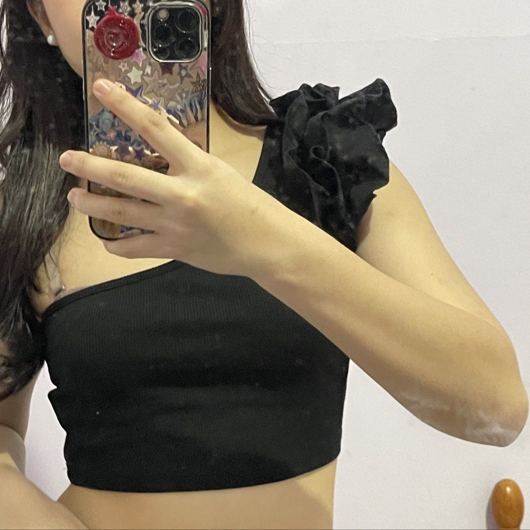 one shoulder ruffled top (Category: Blouses) located in Davao. Submitted by bydonbu (Listing ID 1453029790, Image 2). Description: .