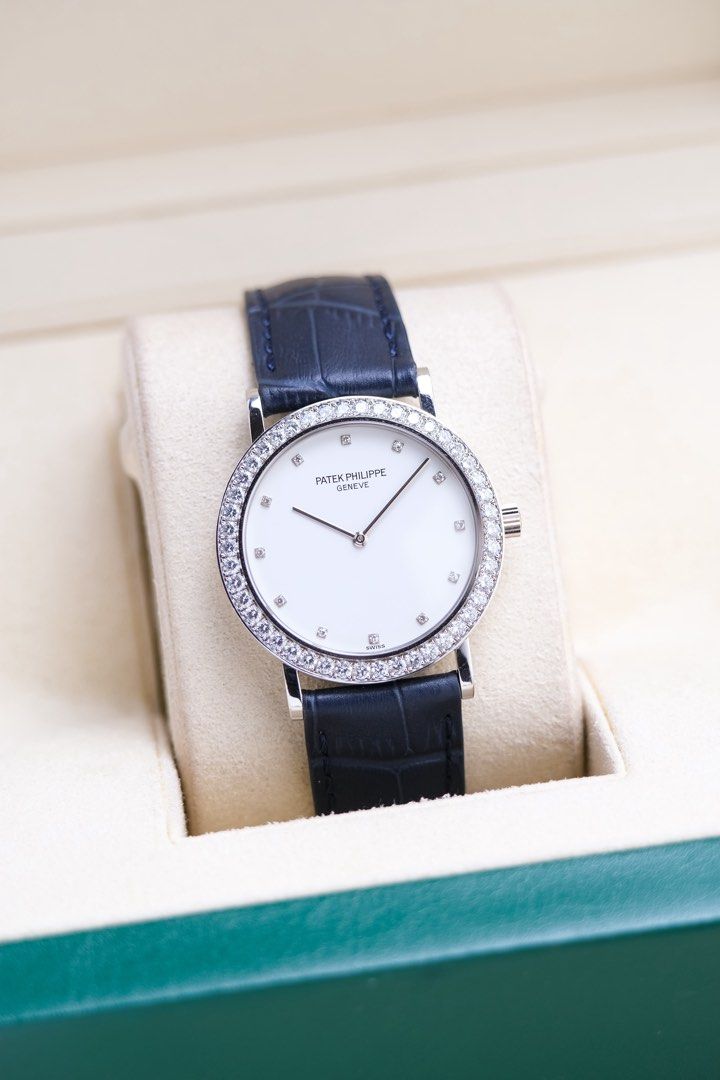 Patek Philippe Calatrava 5006G (Category: Luxury Watches) located in Quezon City. Submitted by awristotell (Listing ID 1452983105, Image 2). Description: “New WRISTwatch to TELL” Patek Philippe Calatrava 5006G Factory Set Diamond Dial and Bezel with 46 Round Diamonds (approx. 1.40–1.42 ct) Mint Condition Like New Price: 948,000 PHP Ref: 5006g Year: 2000’s Movement: Manual Wind Crystal: Sapphire Case: 34mm Material: 18k White Gold Lug width: 18mm 