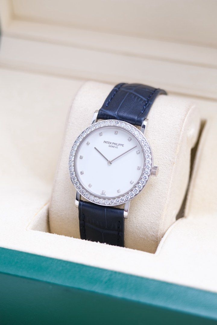 Patek Philippe Calatrava 5006G (Category: Luxury Watches) located in Quezon City. Submitted by awristotell (Listing ID 1452983105, Image 1). Description: “New WRISTwatch to TELL” Patek Philippe Calatrava 5006G Factory Set Diamond Dial and Bezel with 46 Round Diamonds (approx. 1.40–1.42 ct) Mint Condition Like New Price: 948,000 PHP Ref: 5006g Year: 2000’s Movement: Manual Wind Crystal: Sapphire Case: 34mm Material: 18k White Gold Lug width: 18mm 