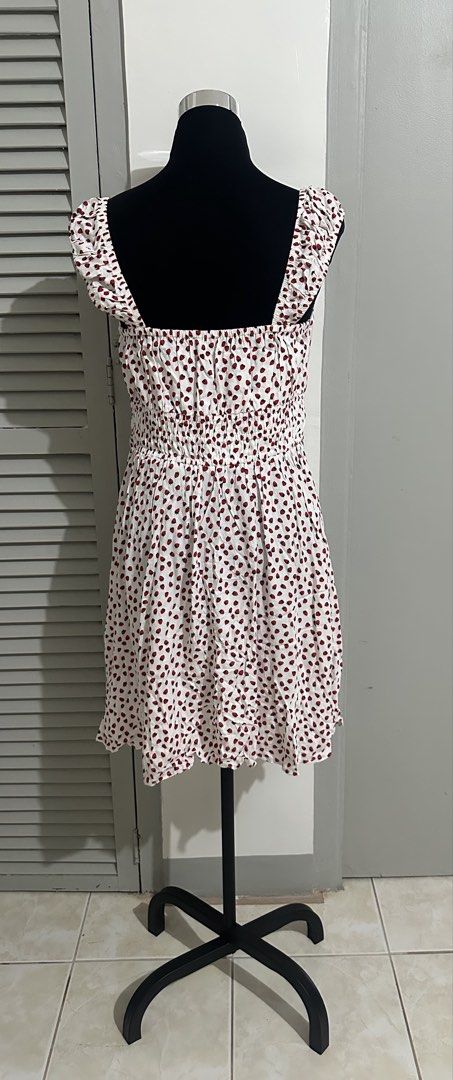 Pink dress (Category: Dresses) located in Balanga. Submitted by ruffa_assorted_item (Listing ID 1452891557, Image 2). Description: .