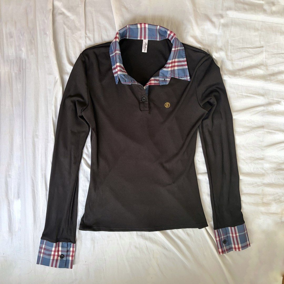 Plaid Collar Black Ribbed Cotton Long Sleeves (Category: Coats, Jackets and Outerwear) located in Santa Rosa. Submitted by bgcoded (Listing ID 1452921398, Image 1). Description: love this so much, very trendy recently. love its y2k & college uniform style 🩵 thrifted! this is on a stretchy fabric, can fit up to medium.