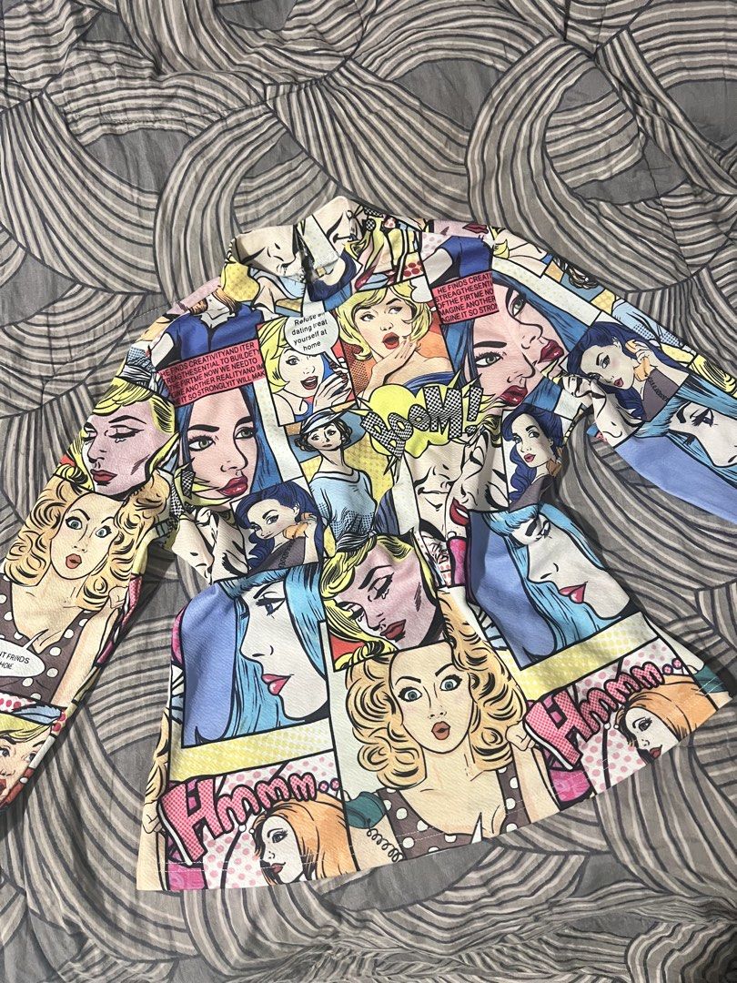 Pop Art Comic Print Long Sleeve Top (Category: Longsleeves) located in Valenzuela. Submitted by seleng.things (Listing ID 1453037721, Image 1). Description: Size: S-M 📍Valenzuela City .