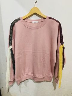 (Kategori: ) berada di . Dikirim oleh violletchic (ID iklan 1453037772, Gambar 1). Deskripsi: .